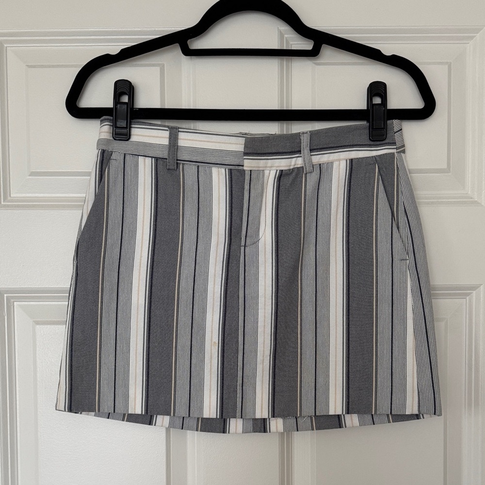 Zara Gray and White Striped Mini Skirt, size 2